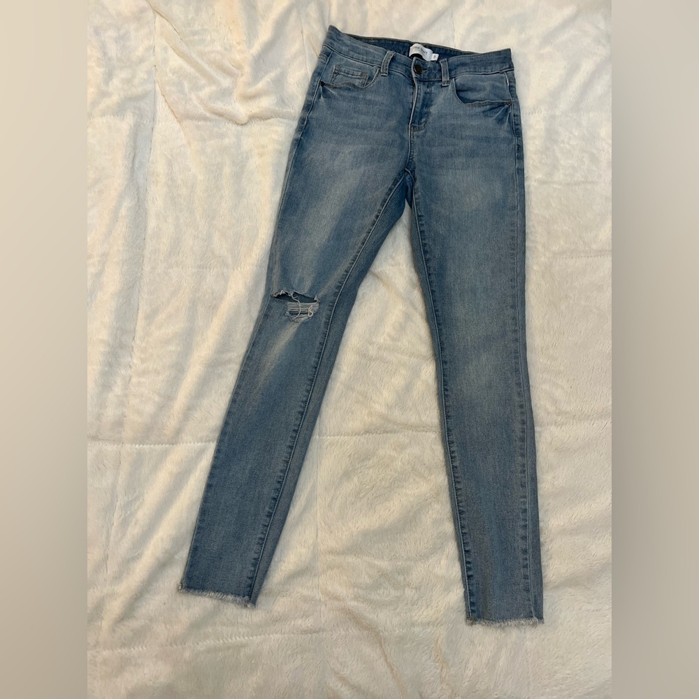 🌿 Two Pairs of True Craft Jeans - Midrise Skinny - Size 5 - Picture 4 of 5